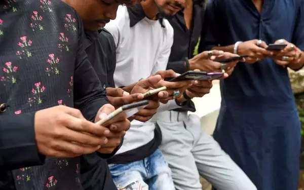 India's Surging App Market: From Downloads to Lucrative Spending