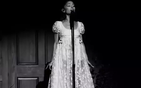 Ariana Grande's Chicago Performance and Upcoming Break Amid Public Scrutiny