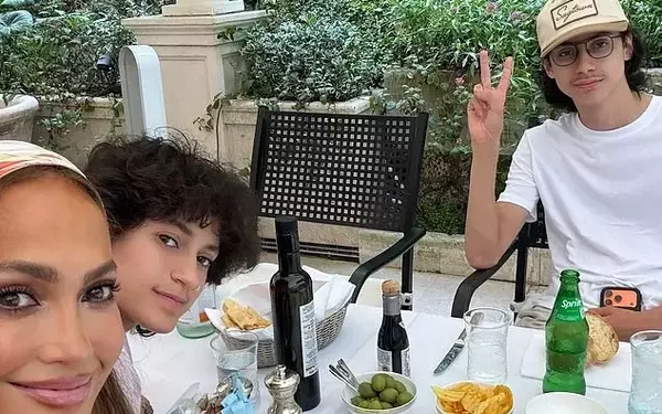 Jennifer Lopez's Emotional Farewell as Twins Oskar and Max Prepare for College after Italian Family Trip