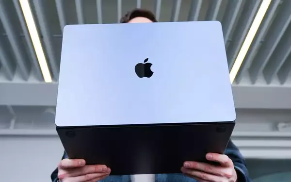 Apple MacBook Air Shipments Face Significant Delays Amid Global Memory Shortage