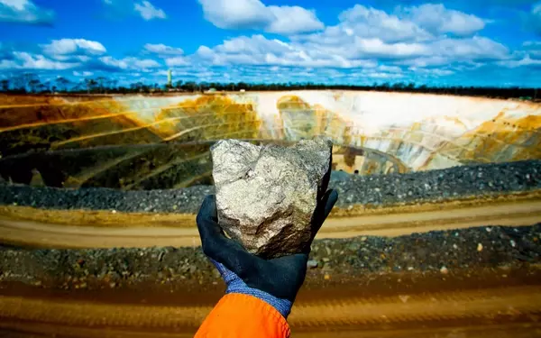 Top Silver Mining Stocks to Consider for Investment