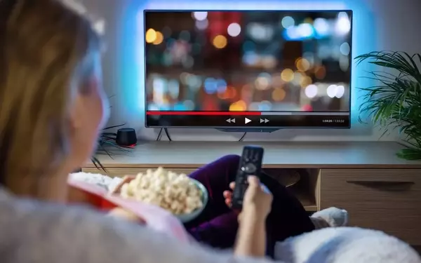 YouTube Challenges Netflix's Streaming Dominance with Expanded Premium Offerings
