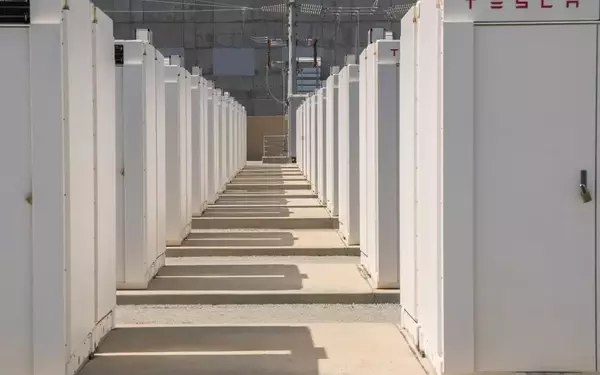 SpaceX's Significant Investment in Tesla Megapacks for Data Center Operations
