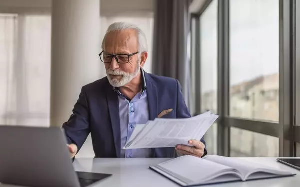 Peter Lynch's "Invest in What You Know" Strategy: Still Relevant Today?