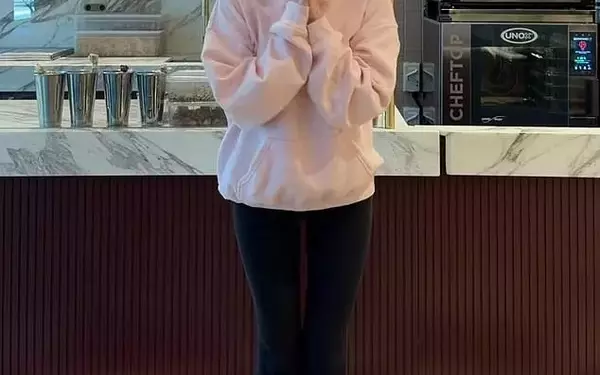 Brooki Bakehouse Owner Brooke Bellamy Expecting Third Child, Faces Past Plagiarism Allegations