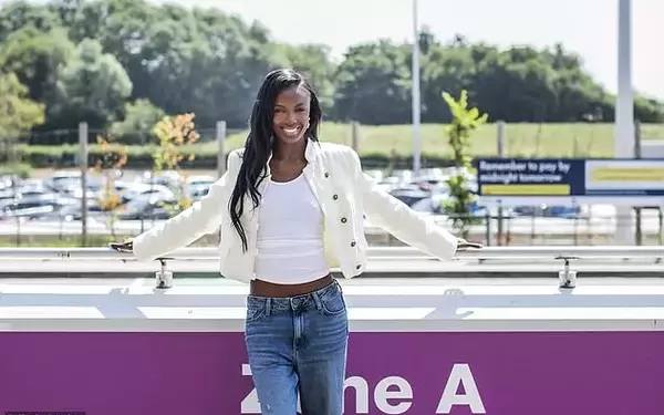 Victoria's Secret Angel Leomie Anderson Shares Lifestyle Secrets for Her Iconic Runway Physique