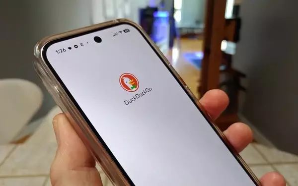 DuckDuckGo's iPhone Feature: A Privacy Win