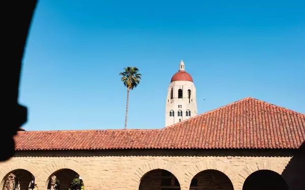 Stanford's Free AI Course: Unlocking Foundational Knowledge Beyond ChatGPT