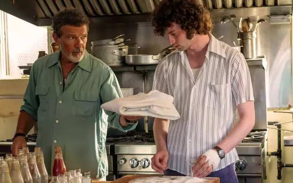 Unraveling Anthony Bourdain's Evolving Style: From Kitchen Novice to Culinary Icon