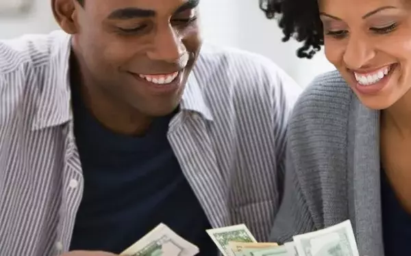 Crafting Your Financial Safety Net: An Income-Based Guide to Emergency Funds