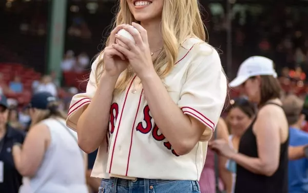Score a Style Home Run: Your Guide to Chic Baseball Game Outfits