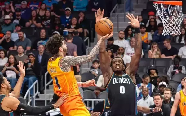 Duren's Future with Pistons: Contract Stand-off and Performance Review