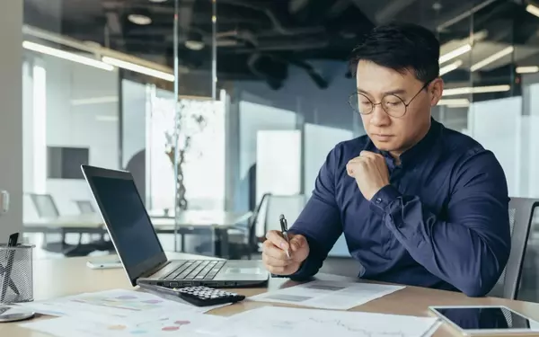 Enduring Bear Markets: A Long-Term Investor's Advantage