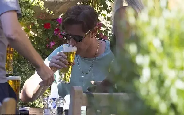 Matt Smith and Jessica Horwell's Casual Highgate Pub Encounter