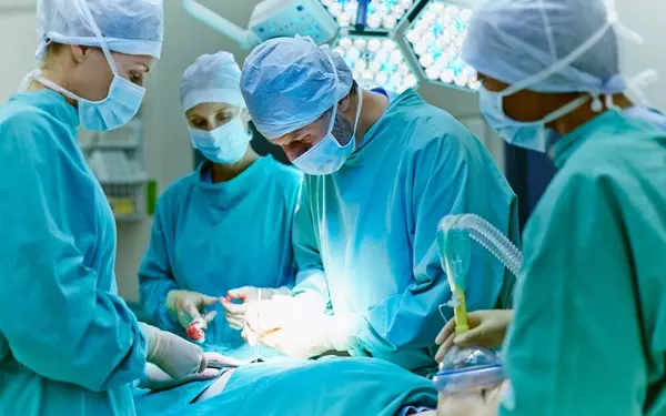 Medtronic vs. Intuitive Surgical: A Comparative Analysis of Two Leading Medical Technology Companies