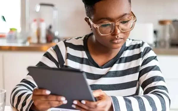 High-Yield Savings vs. CD: A $10,000 Investment Analysis