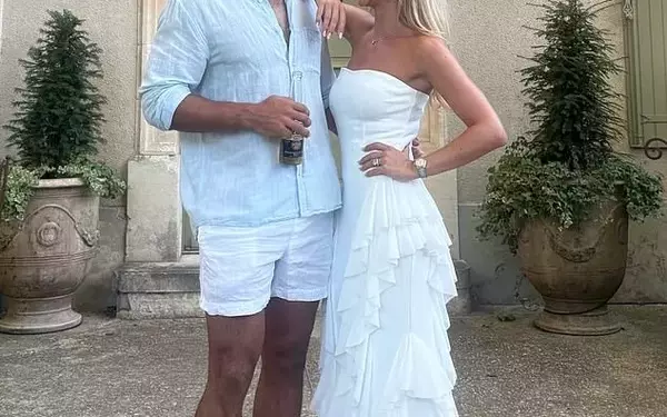Hollie Shearer Weds Joe Marchant in French Ceremony
