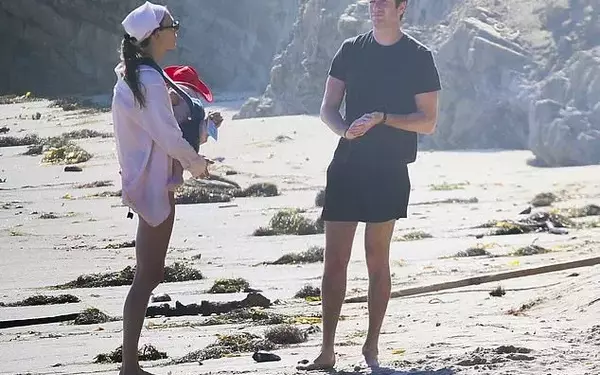 Joshua Kushner enjoys Malibu beach day after failed World Cup bid