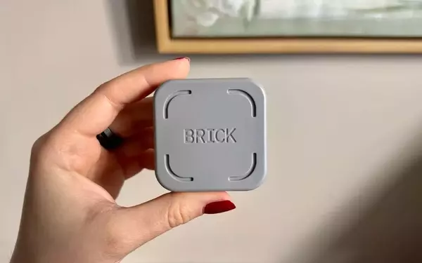 Pocket-Sized Gadget Reduces Screen Time, Now on Sale