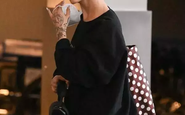 Ariana Grande Seen Masked, Looking Frail Amid Public Hiatus and Health Scrutiny
