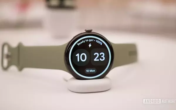 Pixel Watch 5's At a Glance feature gets a smart upgrade