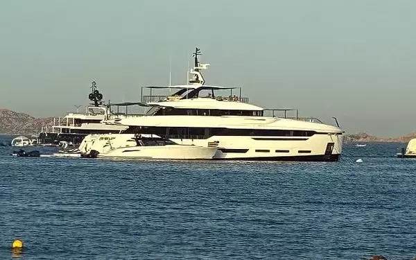 Alix Earle's Italian Yacht Getaway: Sun, Style, and Speculation