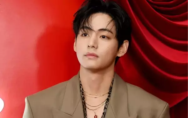 BTS' V Reveals Hearing Impairment During Global Concert Series