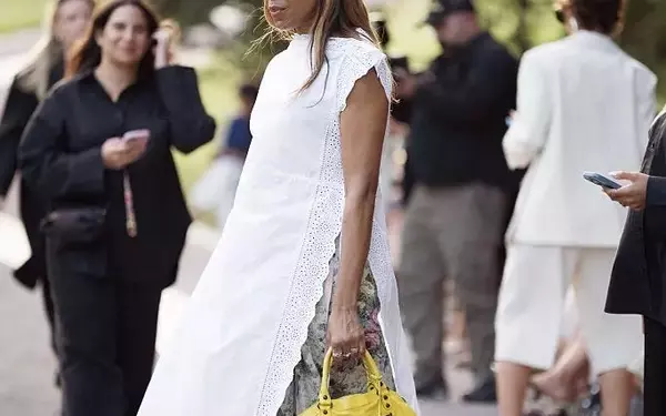 Eyelet's Timeless Charm: A Modern Fashion Revival