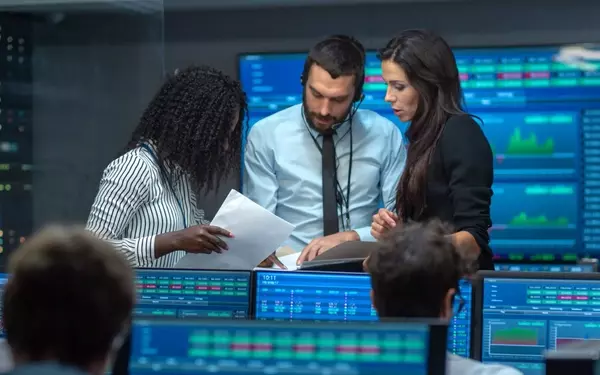 Vanguard Information Technology ETF: A Deep Dive into its Performance and Future Outlook