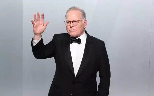 Warner Bros. Discovery CEO David Zaslav's Substantial Stock Sales Amidst Paramount Merger Uncertainty