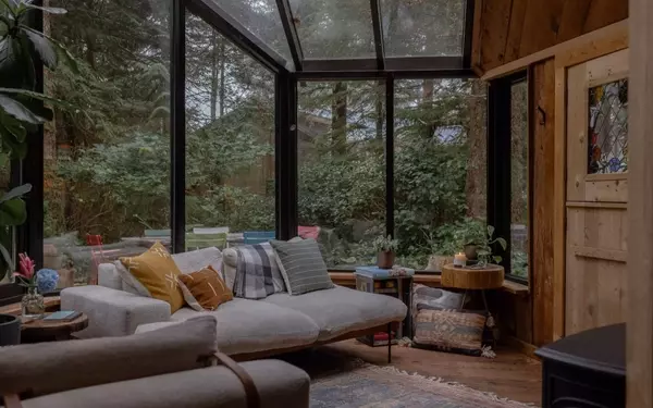 Discover British Columbia's Best Airbnb Stays