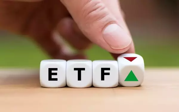 The Future of Vanguard S&P 500 ETF (VOO): A 20-Year Projection Based on Market Trends
