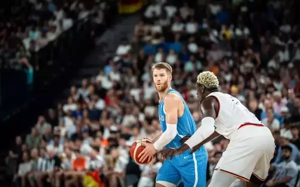 Dubai Pursues Olympiacos' Thomas Walkup for 2026-27 Season Roster Amid Budget Clarifications