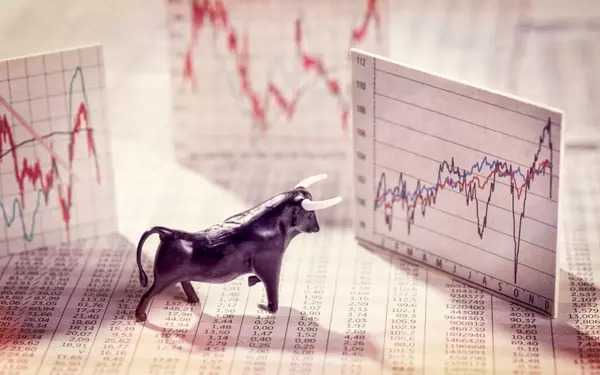 Wall Street Analysts Predict S&P 500 to Outperform Long-Term Averages in Coming Year