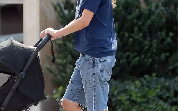 Celebrity Style: The Latest Trends in Denim Shorts