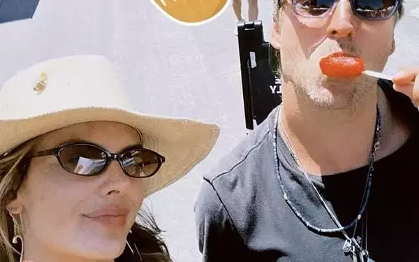 Alessandra Ambrosio Radiates Joy on Los Angeles Beach, Showcasing Stunning Physique Post-Engagement Announcement