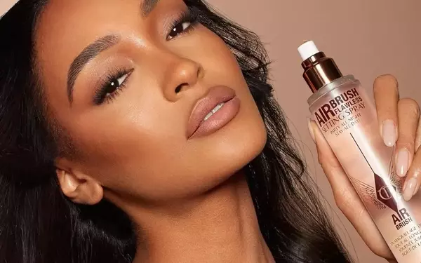 Achieving Flawless, Long-Lasting Makeup: Expert Tips for Humid Climates