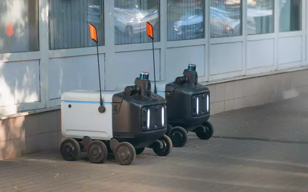 Serve Robotics: Despite Revenue Surge, a Drastic Forecast Cut Sparks Investor Alarm