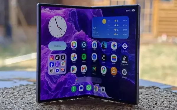 Samsung's Future Foldable: A Wider Screen for Enhanced Video