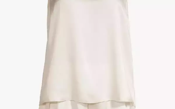 Elegant Bridal Attire for Your Wedding Day Preparations