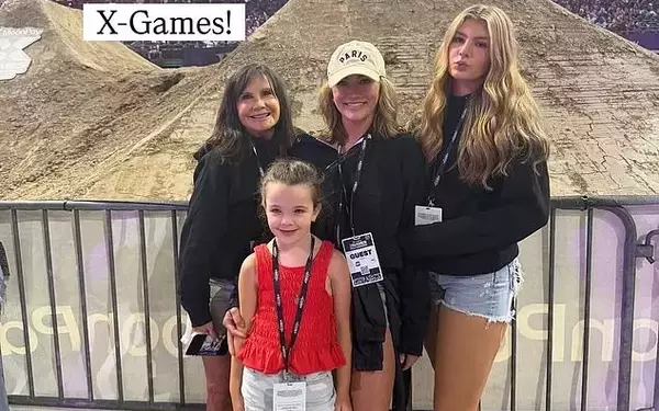 Lynne Spears' "Sweet Summer" with Grandchildren, Absent Britney