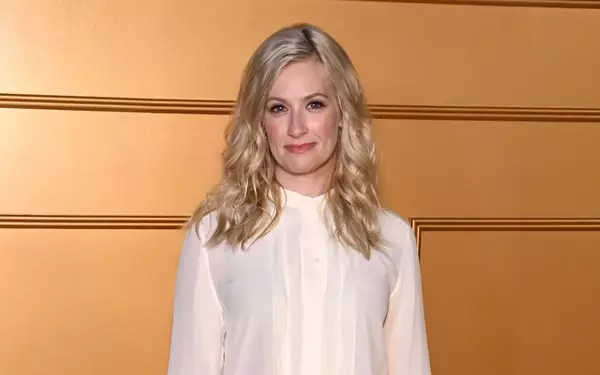 Beth Behrs to Guest Star on 'Shifting Gears,' Reuniting with '2 Broke Girls' Co-Star Kat Dennings