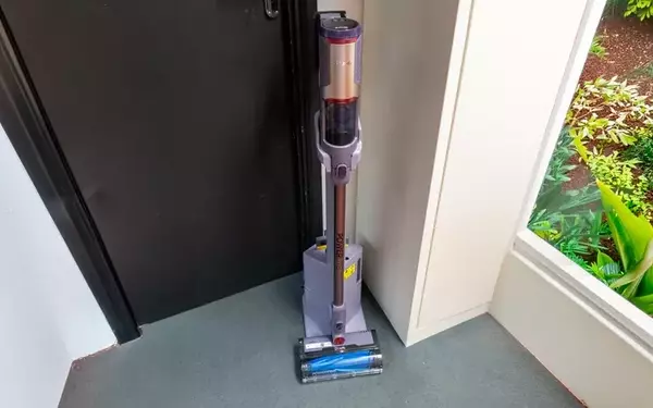 Shark PowerLite Clean & Empty Pet Vacuum Review: A Budget-Friendly Self-Emptying Solution