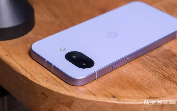 Pixel's 'Flip to Shhh' Gesture Experiencing Widespread Malfunctions