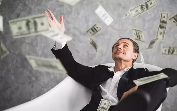 Decoding Hyperliquid's Phenomenal Rise: Is This Altcoin a Future Millionaire Maker?