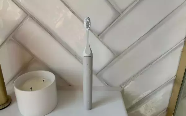 Suri Core 1.0 Electric Toothbrush: A Gentle Yet Effective Clean
