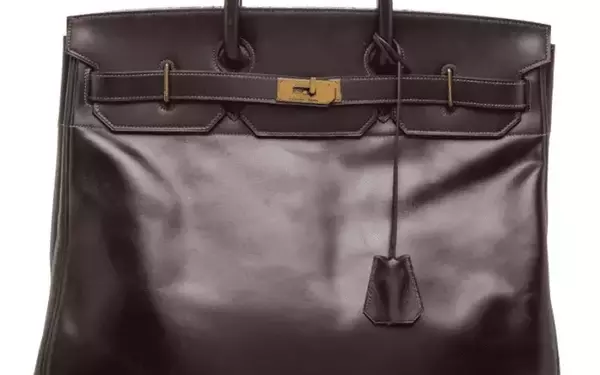 The Rise of Men's Luxury Handbags: Style and Practicality Combined
