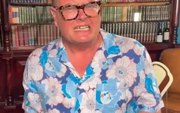 Alan Carr Labels 'Loose Women' 'Desperate' Over NTA Campaign After Denise Welch's Departure