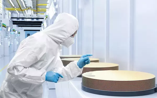 Soaring Treasury Yields Prompt Semiconductor Stock Downturn