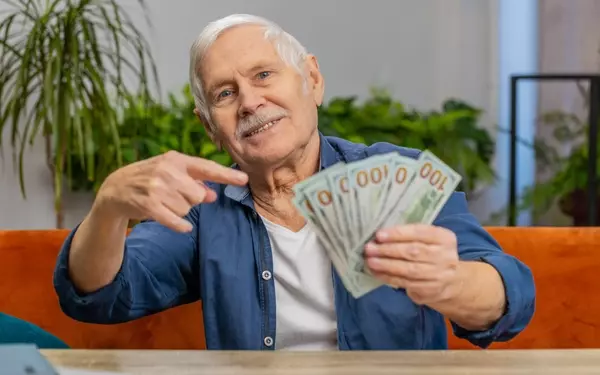 Proposed Bill Aims to Remove Social Security Benefit Penalties for Working Seniors